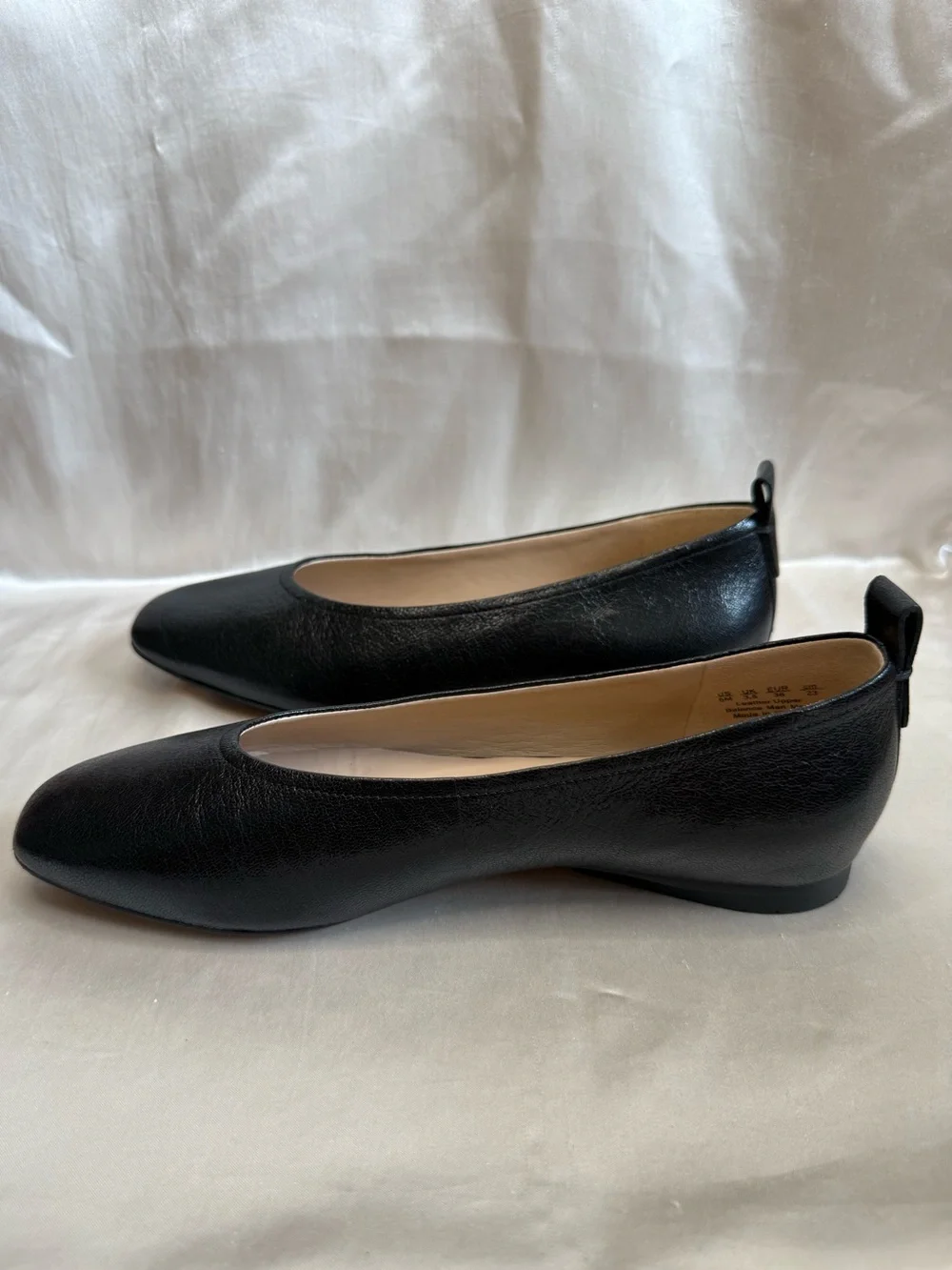 27 EDIT Black Square-Toe Ballet Flats